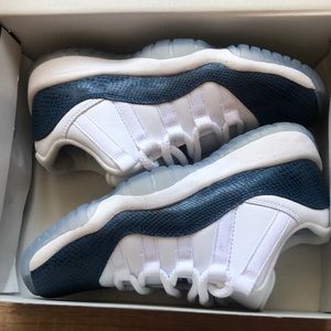 Snake skin 11’s/ Jordan size 4 youth